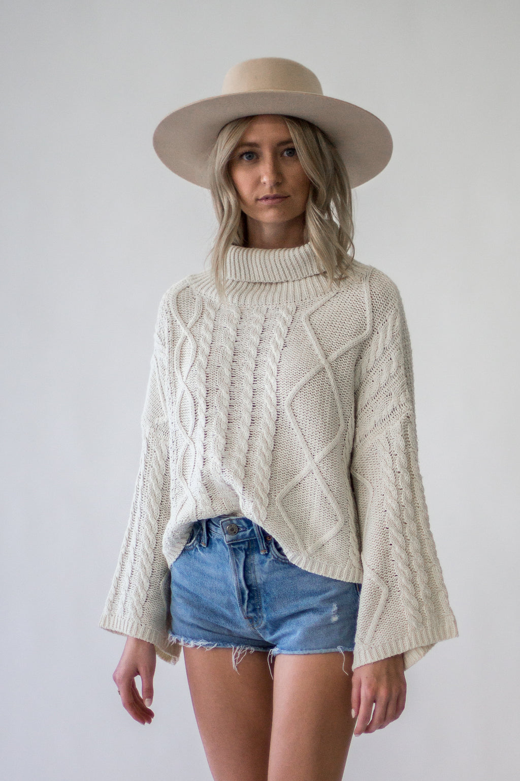 Avery Cropped Sweater - Appelov